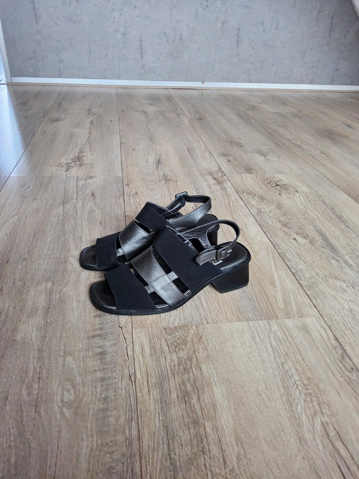Zwarte sandalen met hak - Bladelli - Maat 39, Kleding | Dames, Schoenen, Bladelli, Zwart, Zo goed als nieuw, Sandalen of Muiltjes