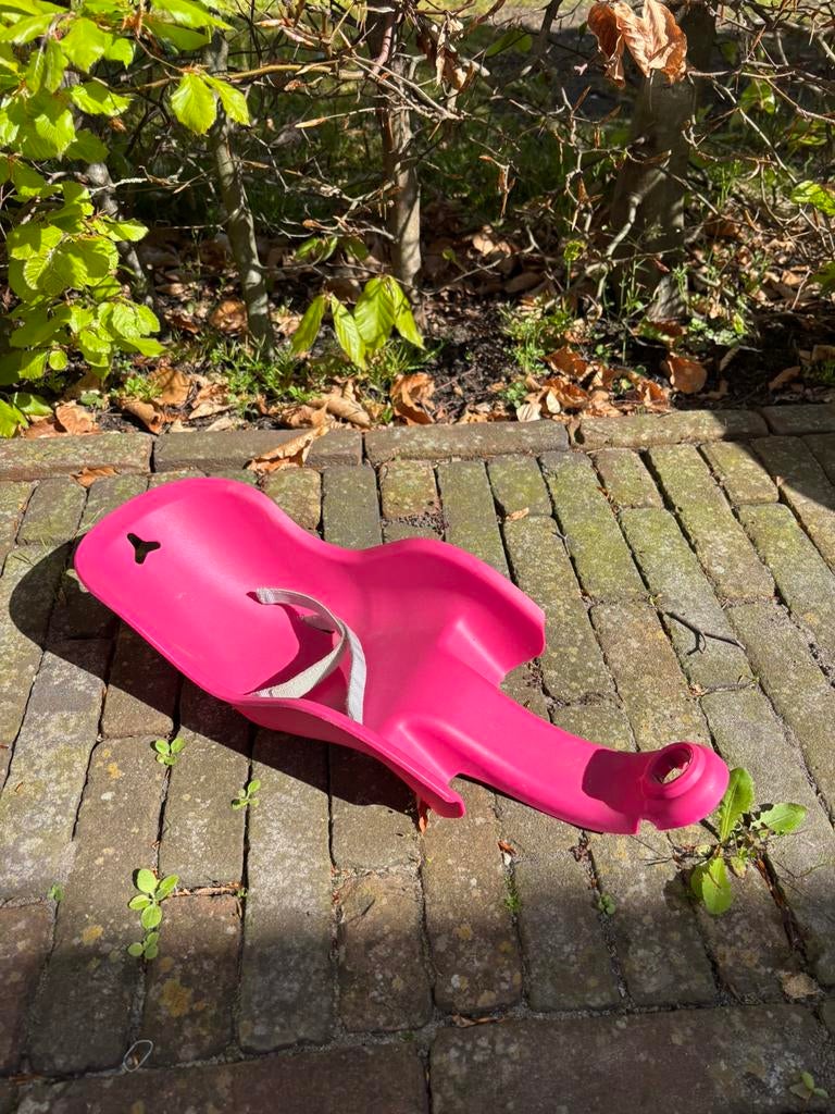 Kinderzitje voor de pop, Ophalen, Zo goed als nieuw