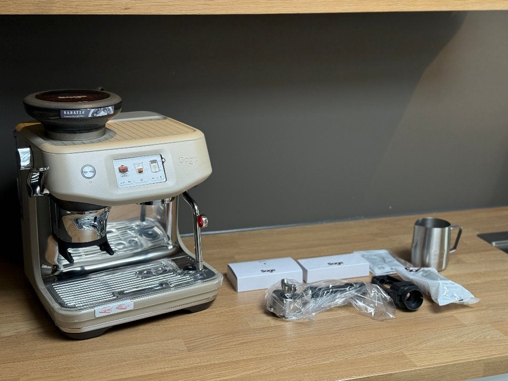 Sage the Barista Touch Impress Cold Almond, Garantie, Espresso apparaat, 10 kopjes of meer, Afneembaar waterreservoir