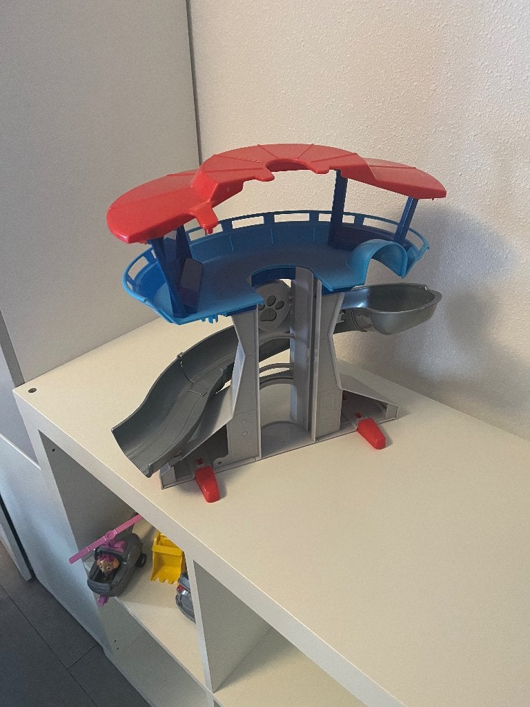 Paw patrol toren + pups en wagens, Ophalen of Verzenden, Gebruikt