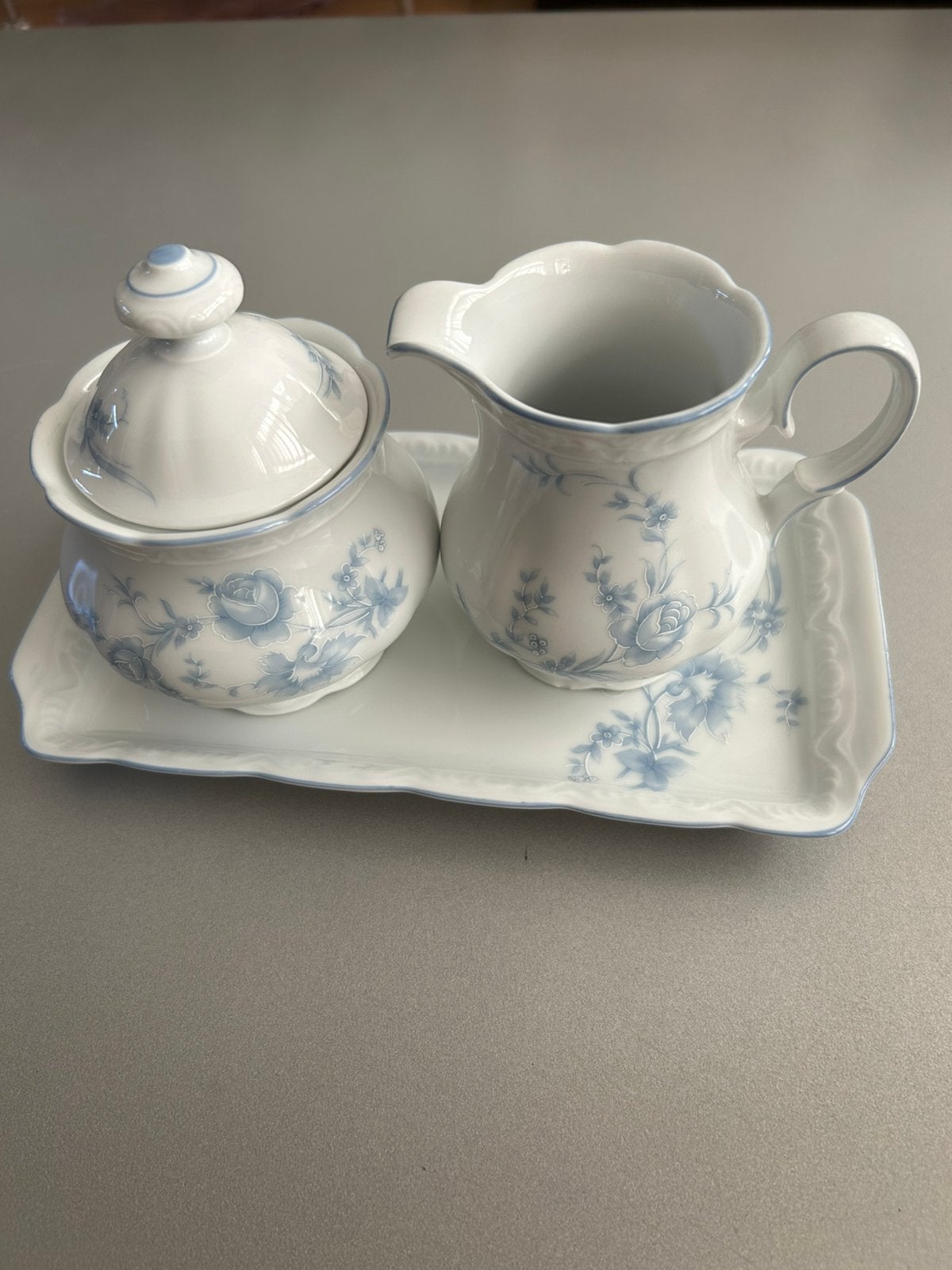 Mitterteich Bavaria porseleinen roomstel met blad, Antiek en Kunst, Antiek | Servies compleet, Ophalen of Verzenden