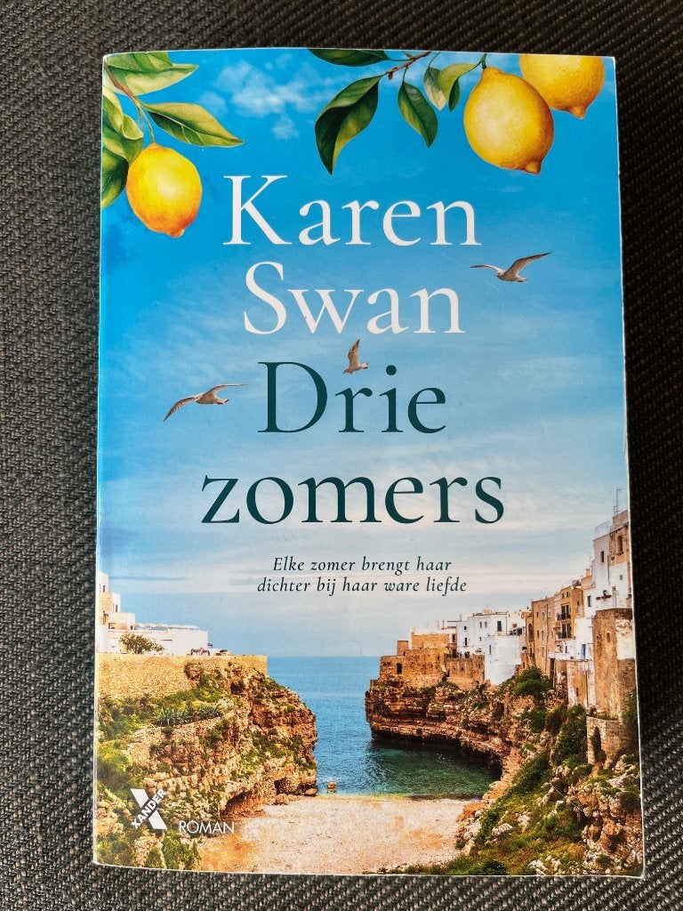 Karen Swan - Drie zomers. (2026), Ophalen of Verzenden, Zo goed als nieuw, Karen Swan