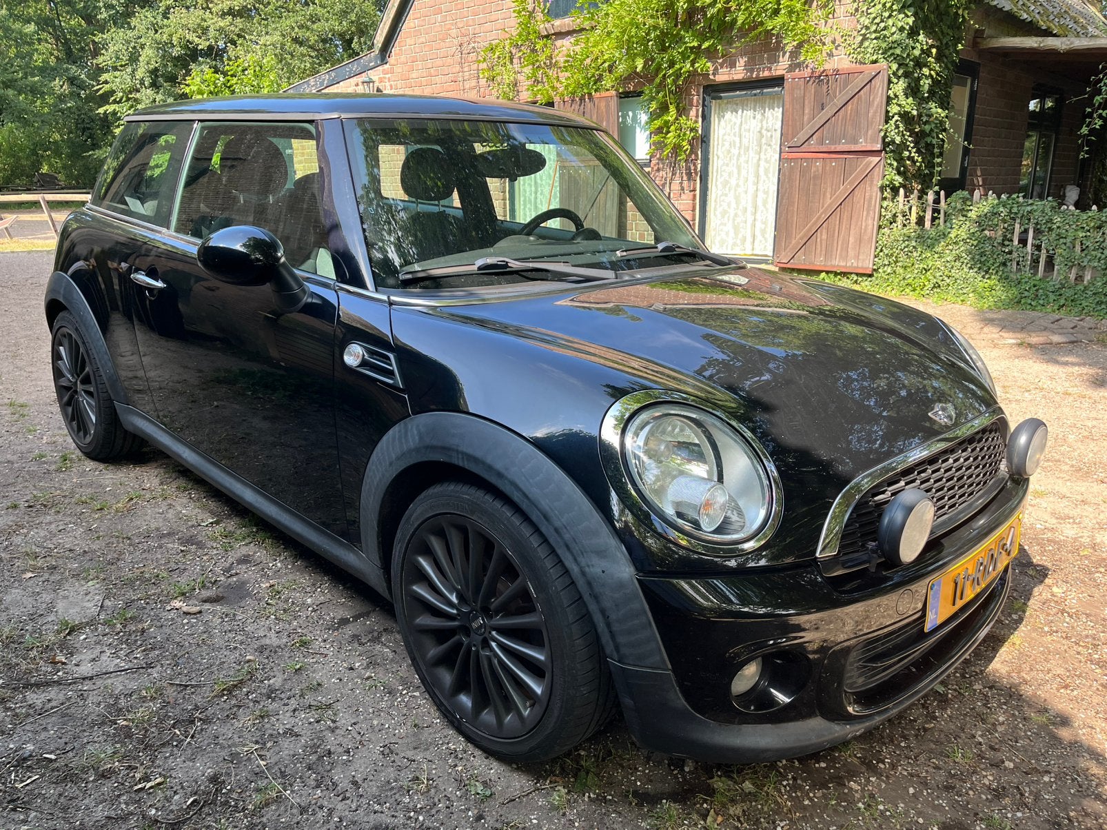 Mini 1.6 ONE 2011 Zwart, Auto's, Voorwielaandrijving, Euro 5, 40 €/maand, Zwart