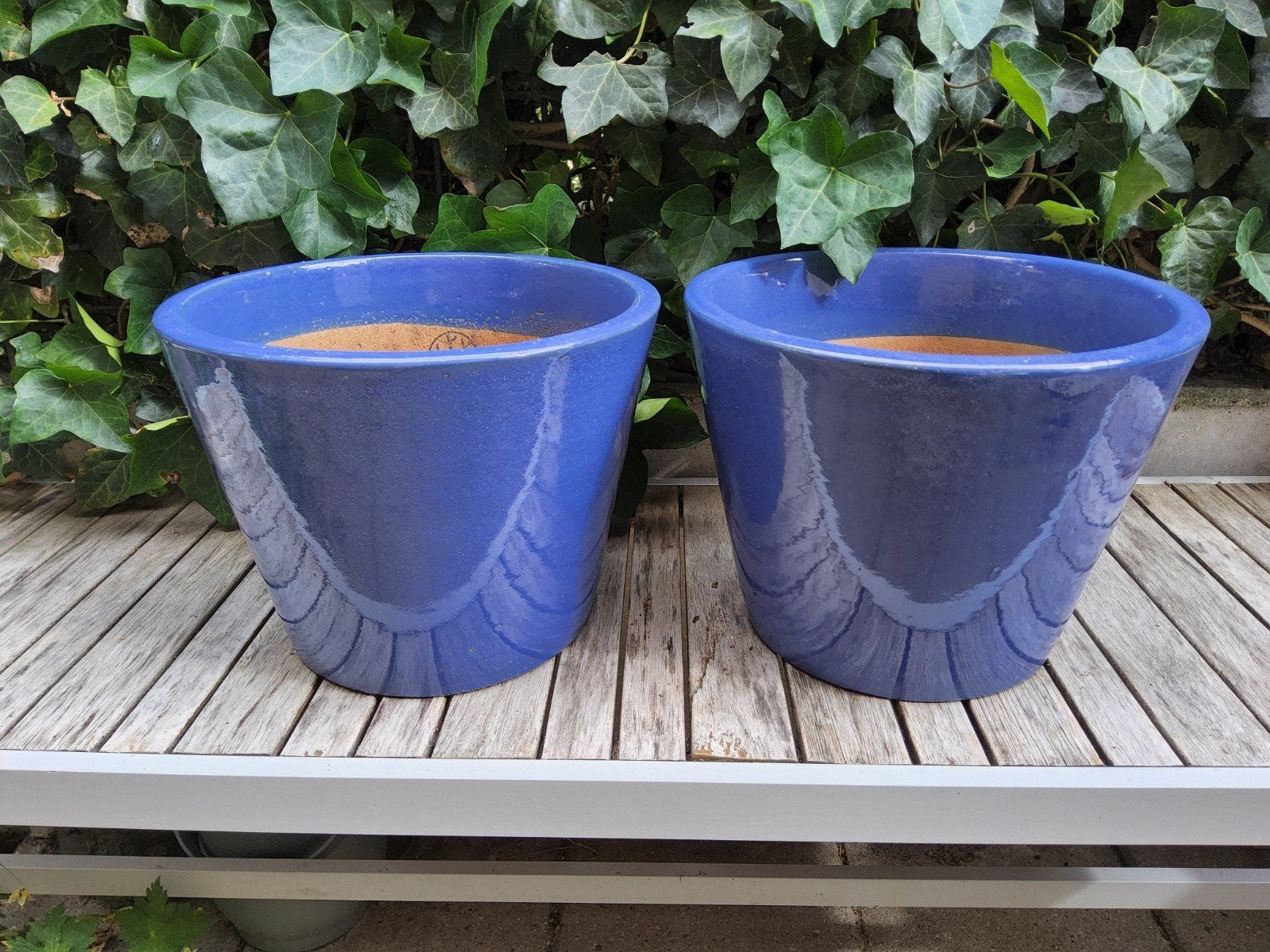 2 Provençaals blauwe keramieken bloempotten, Ø 29 cm, Rond, Zo goed als nieuw, Minder dan 40 cm, Balkon
