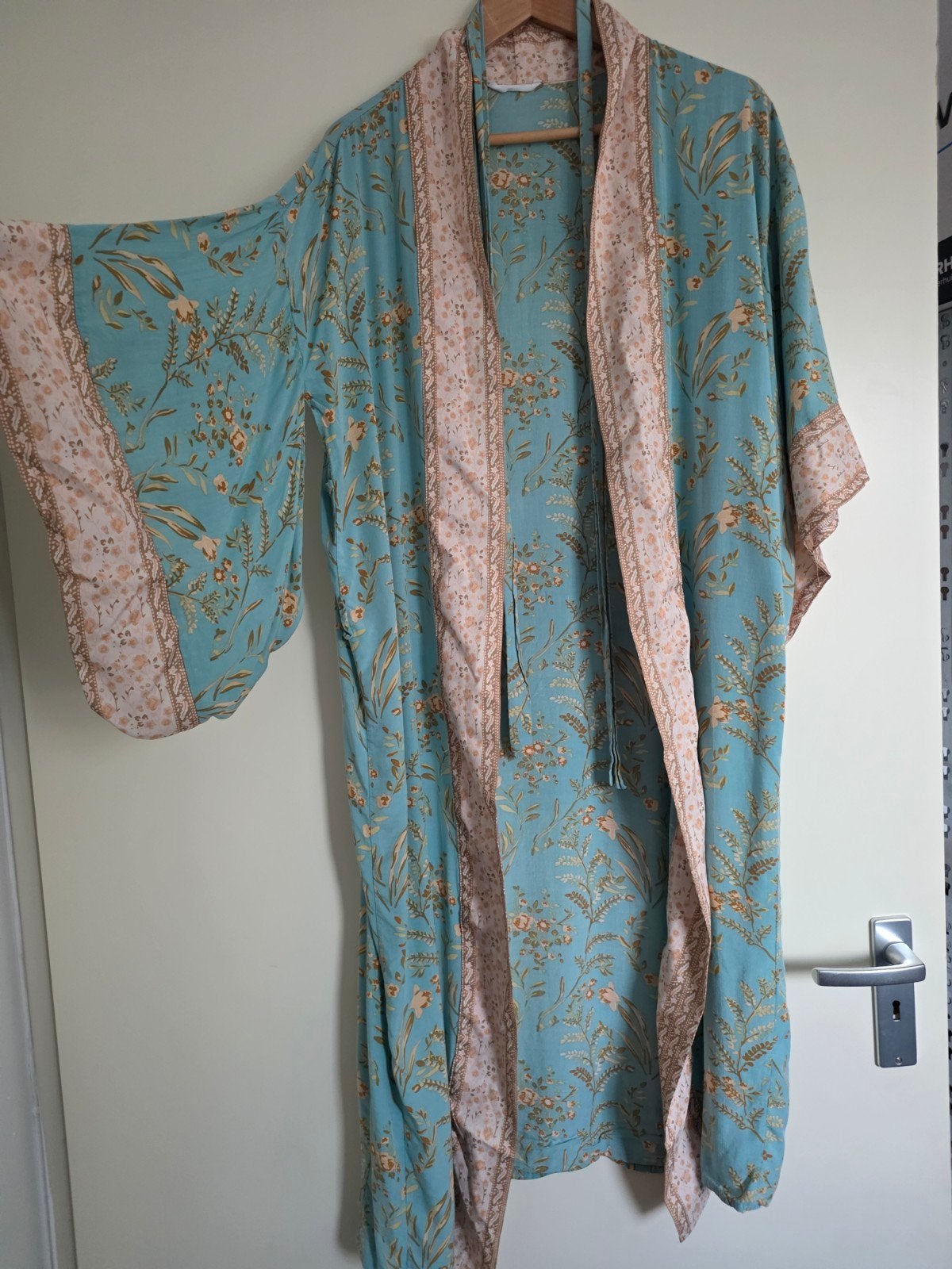 Kimono met bloemenprint - Zo goed als nieuw, Maat 38/40 (M), Blauw, Ophalen of Verzenden, Knielengte