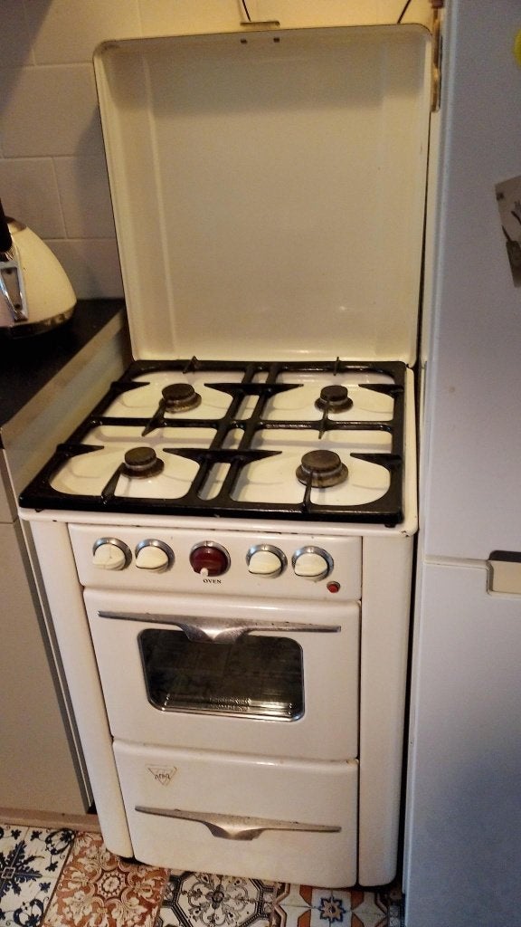 Vrijstaand gasfornuis met oven - Goed functionerend, Witgoed en Apparatuur, Ophalen, Gebruikt, Grill, 4 kookzones