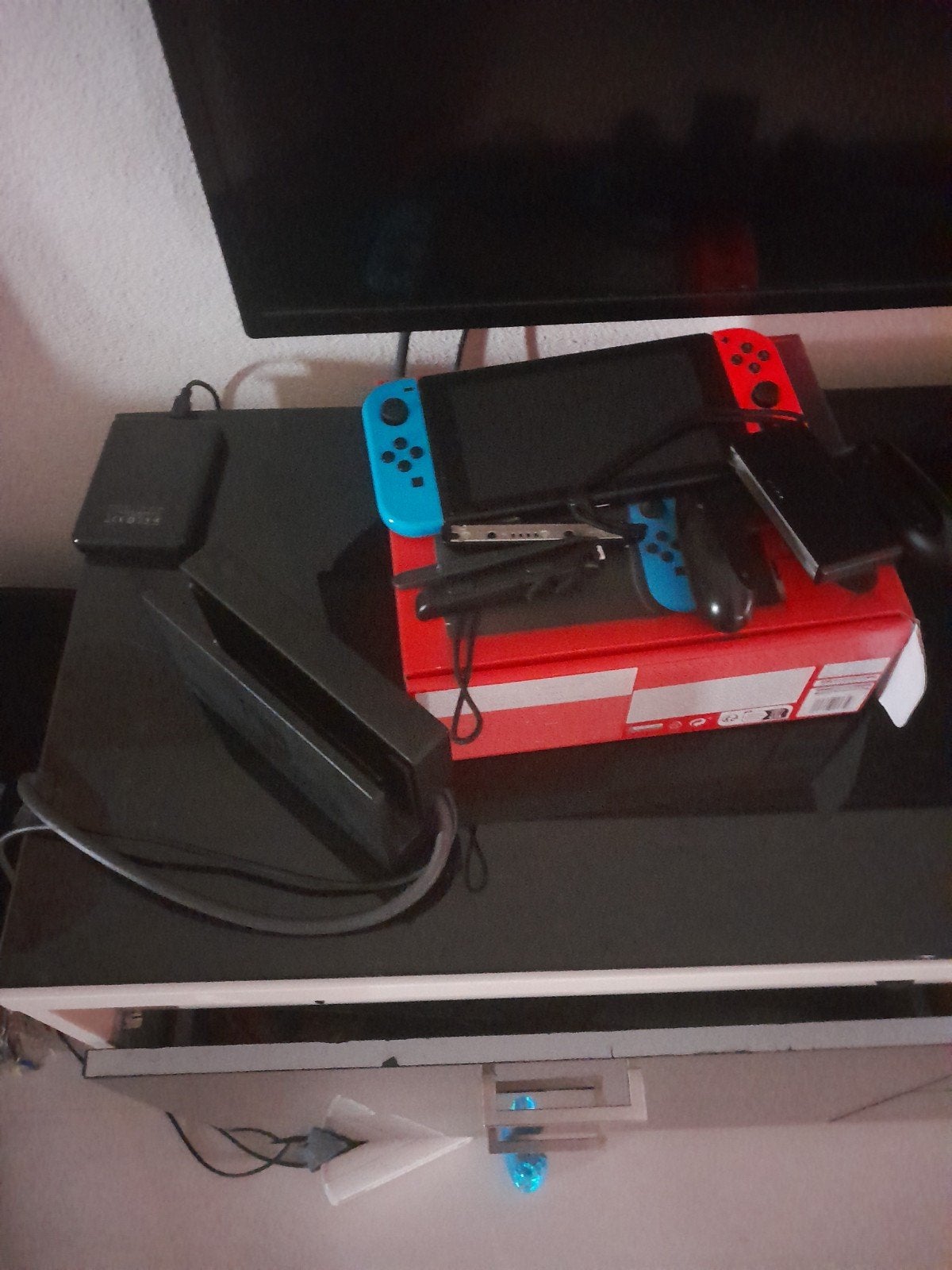 Nintendo Switch met accessoires en 1 game - Joycons defect, Ophalen, Gebruikt, Met 1 controller, Switch Original