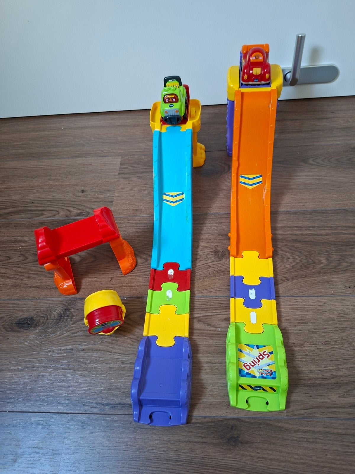 vtech toet-toet race hellingen met 2 toet-toet auto's, Ophalen of Verzenden, Gebruikt, 2 tot 4 jaar
