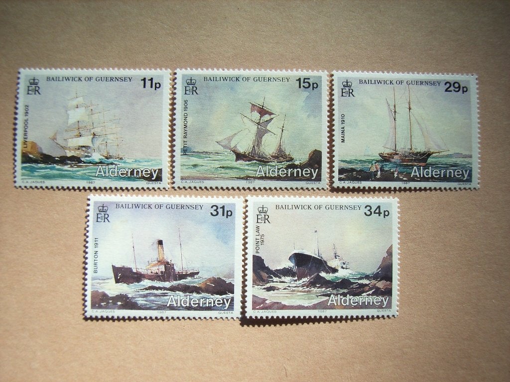 BL   Alderney 32-36 Pf, Postzegels en Munten, Ophalen of Verzenden, Postfris