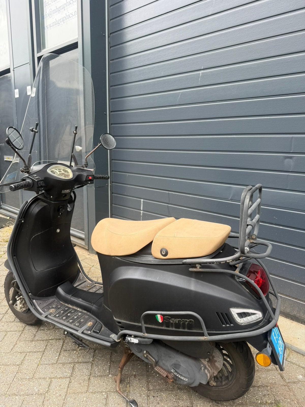 Scooter Senzo zwart, Gebruikt, Senzo, Voordeelscooters.nl, Support@voordeelscooters.nl
