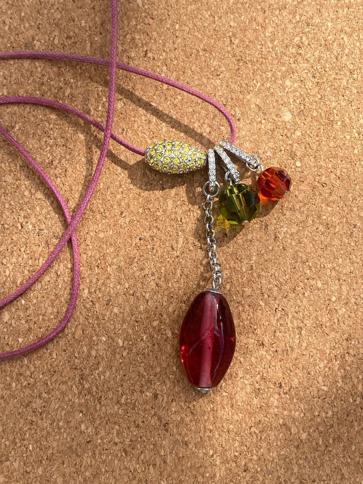 Swarovski ketting met kleurrijke kristallen hanger, Paars, Ophalen of Verzenden, Zo goed als nieuw, Overige materialen