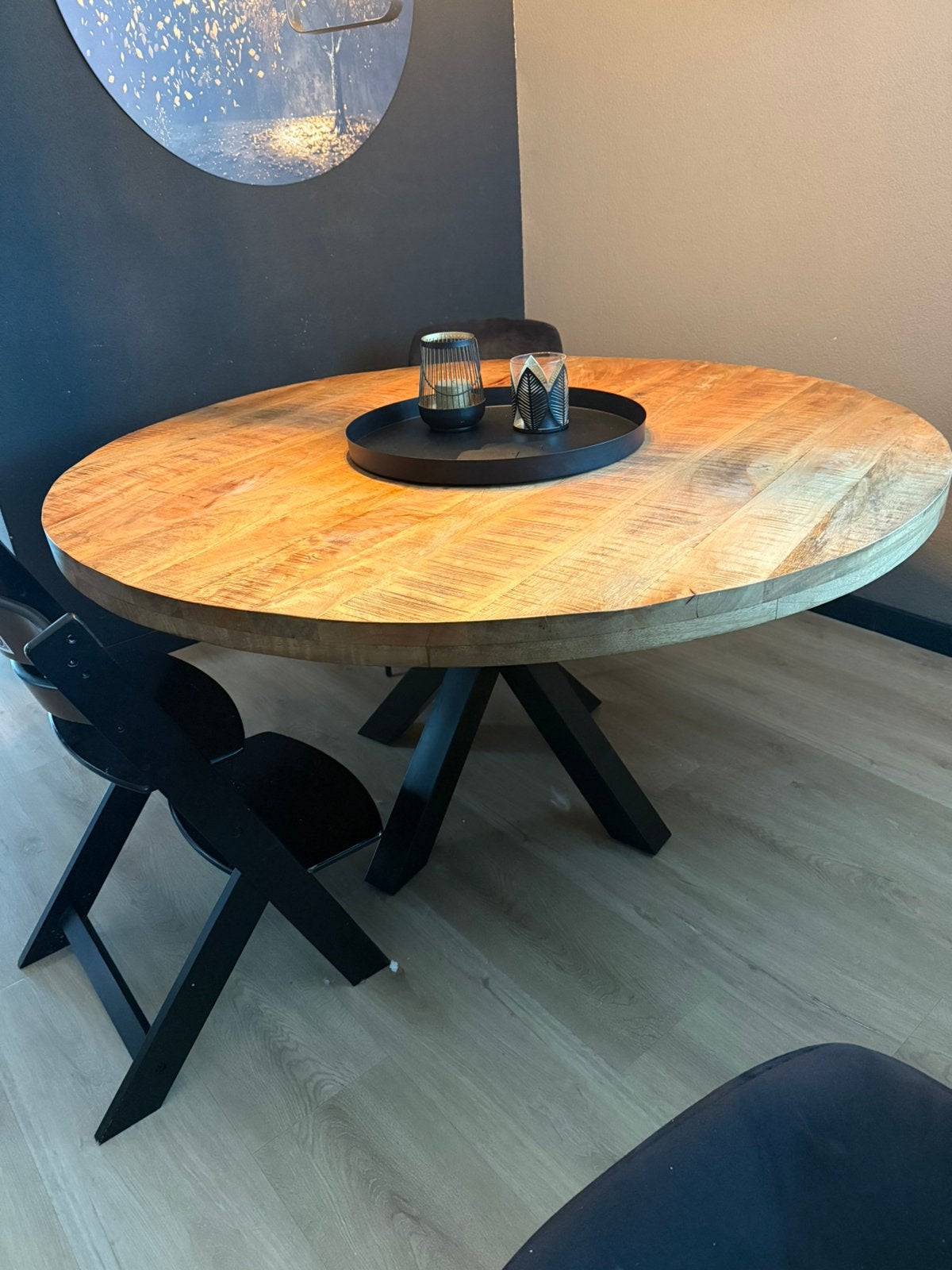 Ronde eettafel van mangohout - Zo goed als nieuw, Huis en Inrichting, Tafels | Eettafels, Ophalen, 50 tot 100 cm, 150 tot 200 cm