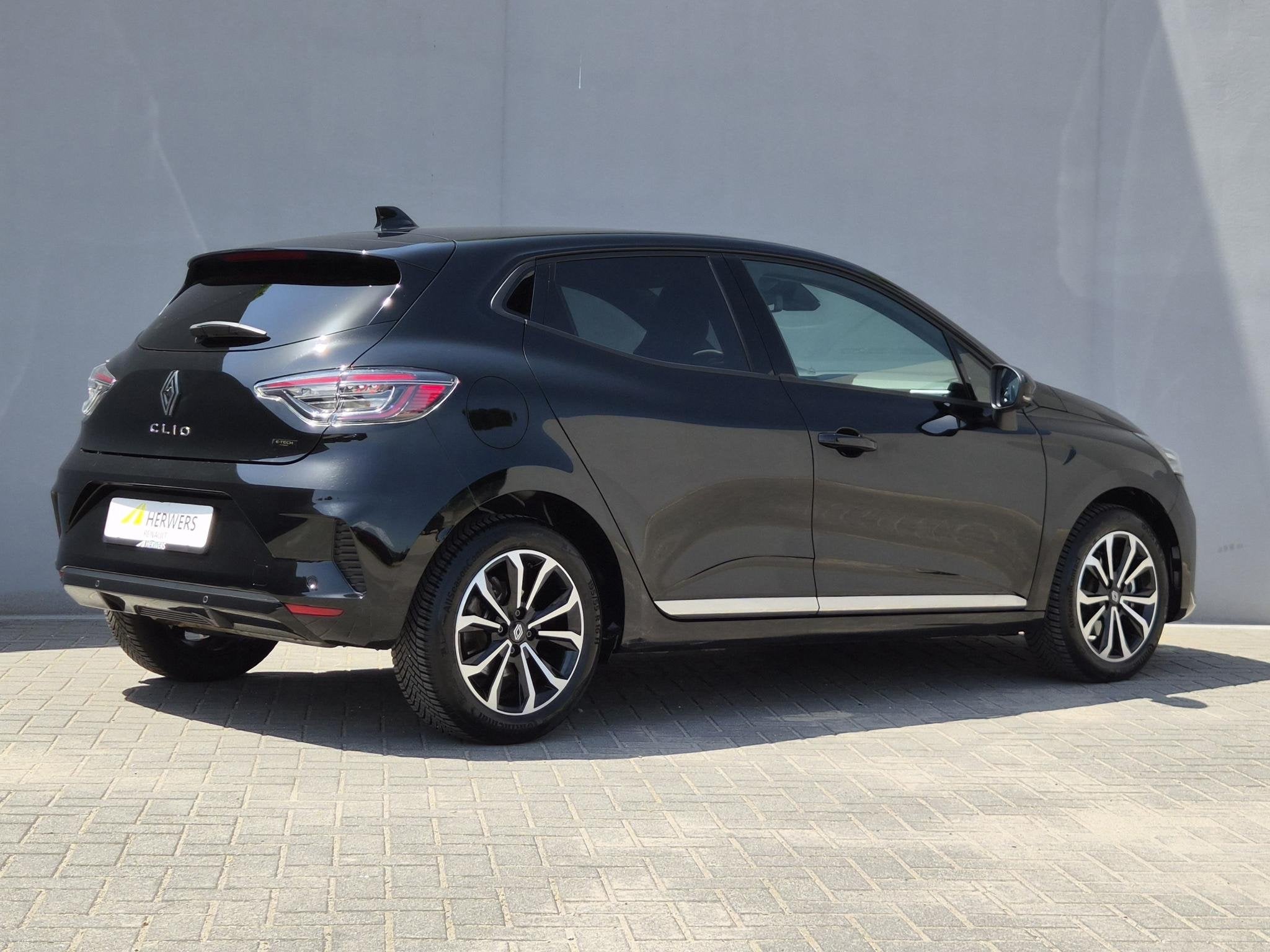 Renault Clio 1.6 E-Tech Full Hybrid 145 techno / Fabrieksgar, 145 pk, Automatische klimaatregeling, Gebruikt, Euro 6