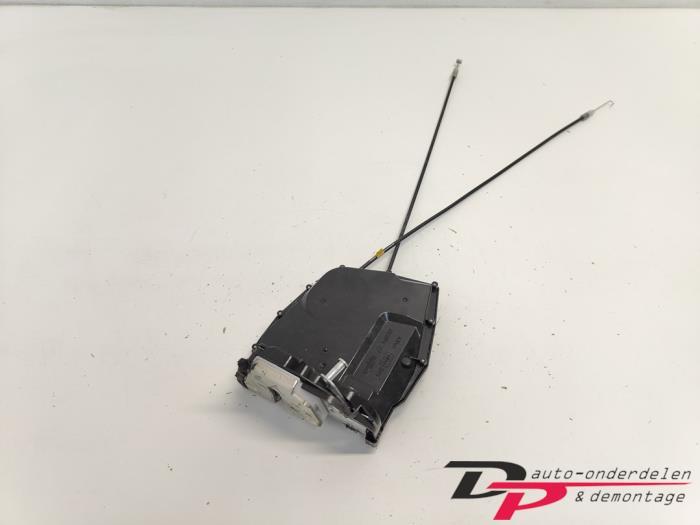 Deurslot Mechaniek 4Deurs rechts-achter van een Suzuki Swift, Auto-onderdelen, Gebruikt, -, -, Ophalen of Verzenden