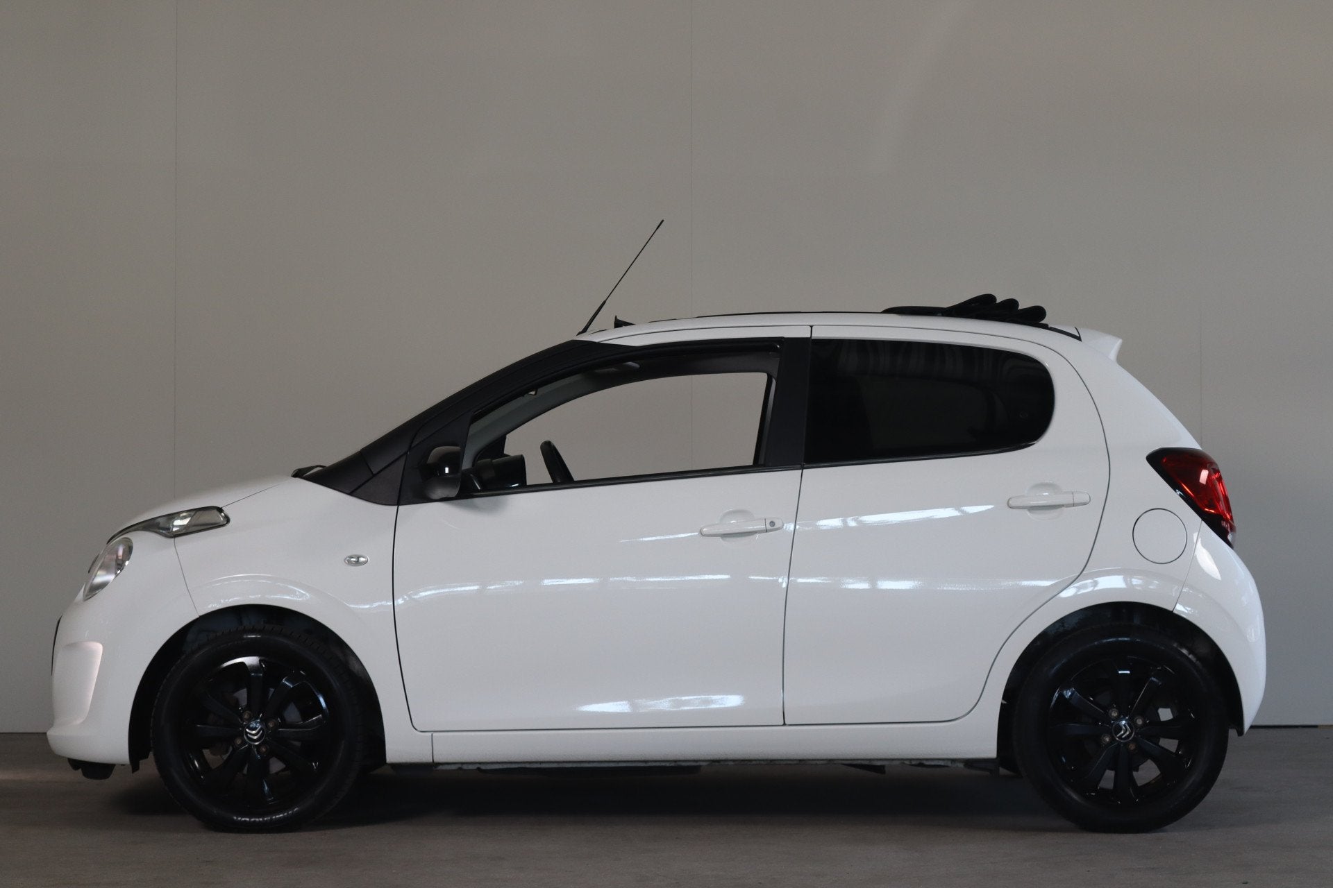 Citroën C1 1.0 e-VTi Airscape Shine Cabrio NL-Auto! Climate, Voorwielaandrijving, 12 maanden, Gebruikt, Euro 6