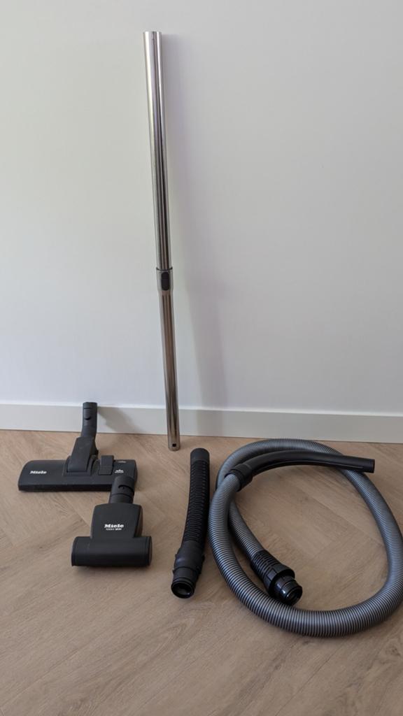 Miele Stofzuiger Accessoires Set: Slang, Borstels, Buis, Witgoed en Apparatuur, Stofzuigers, Inclusief accessoires, Gebruikt, Overige typen