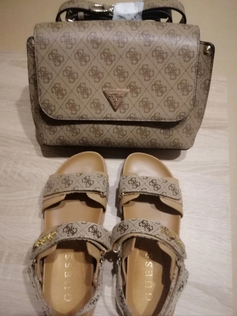 Tas en slippers  GUESS, Verzenden, Nieuw, Beige, Handtas