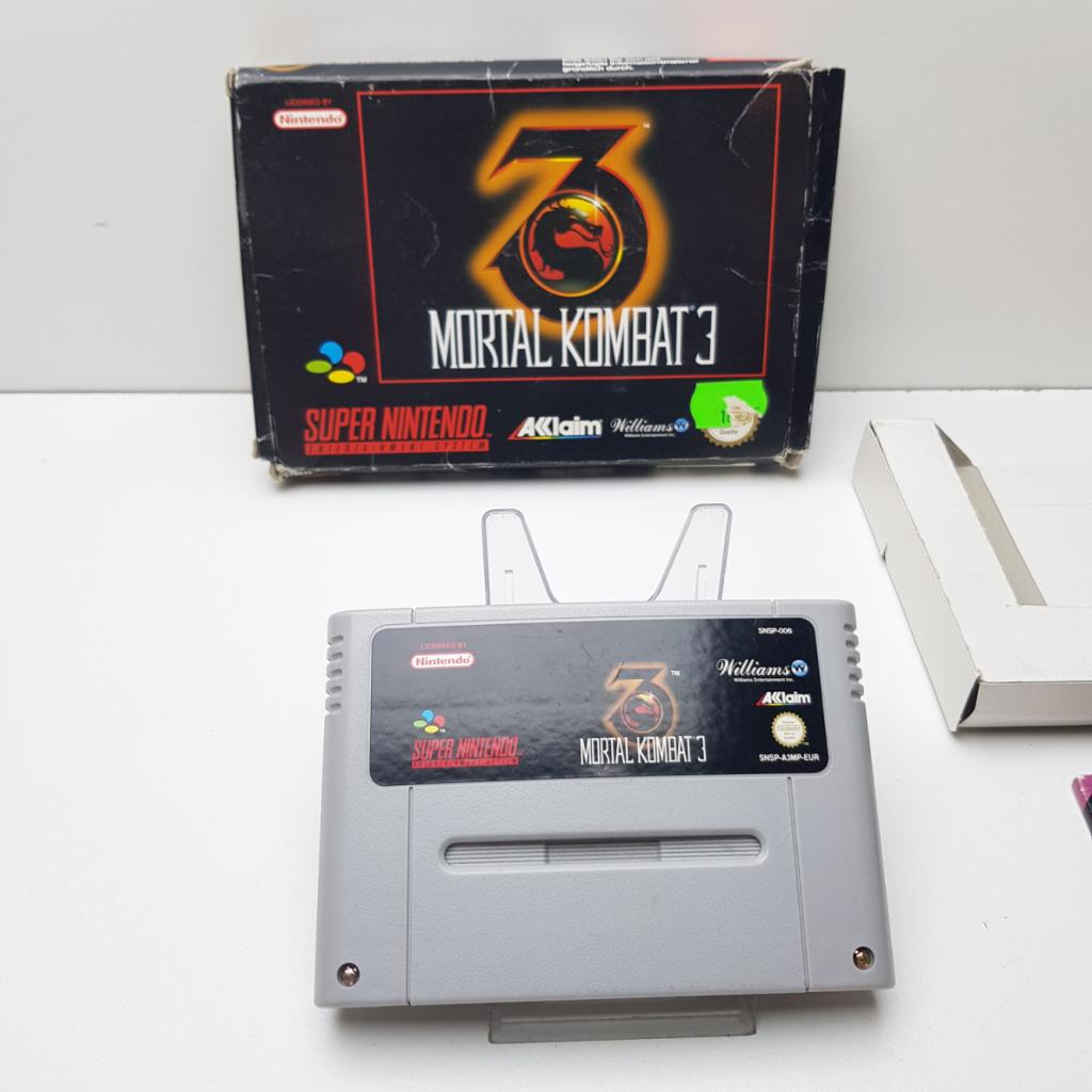 super nintendo mortal kombat 3, Nintendo, Zo goed als nieuw, Support@nintendo.com, 11-1 Hokotate-cho, Kamitoba, Minami-ku
Kyoto 601-8501
Japan