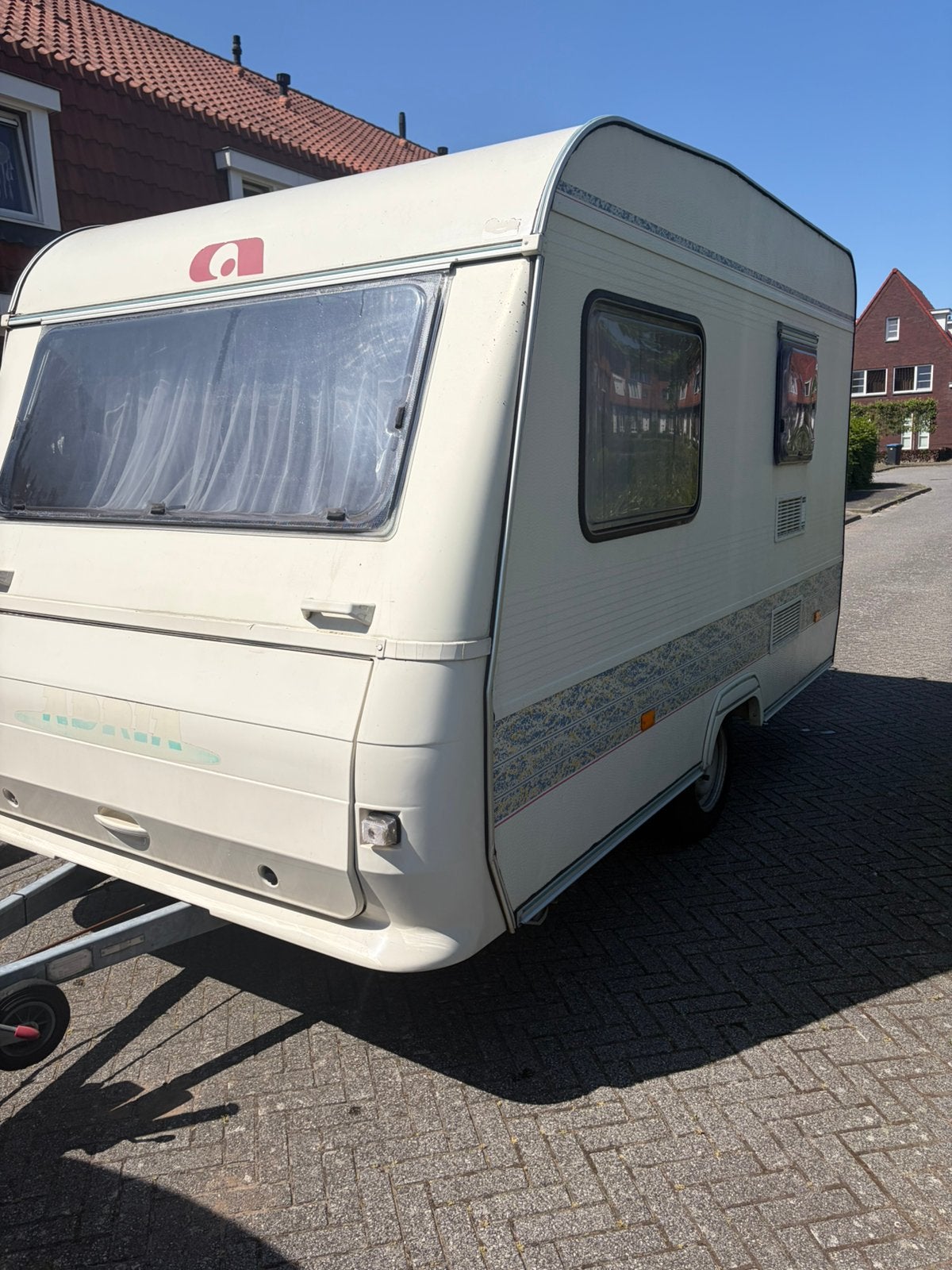 Caravan Adria 320DD, Caravans en Kamperen, Caravans, Vast bed, Hobby, Treinzit, Particulier