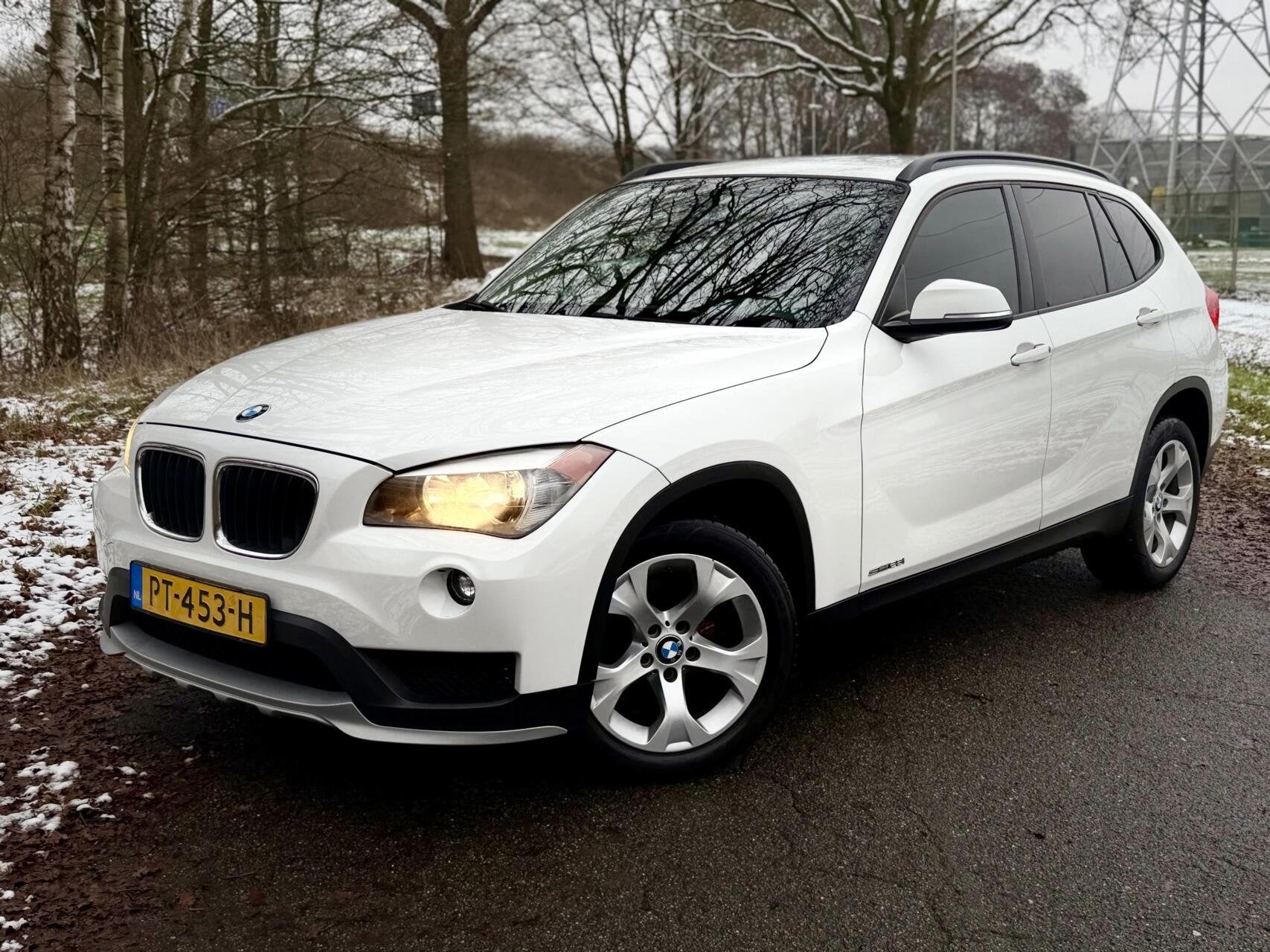 BMW E84 X1 SDrive 28i 245PK Leder Clima Automaat ☑️, Gebruikt, Euro 6, 4 cilinders, Wit
