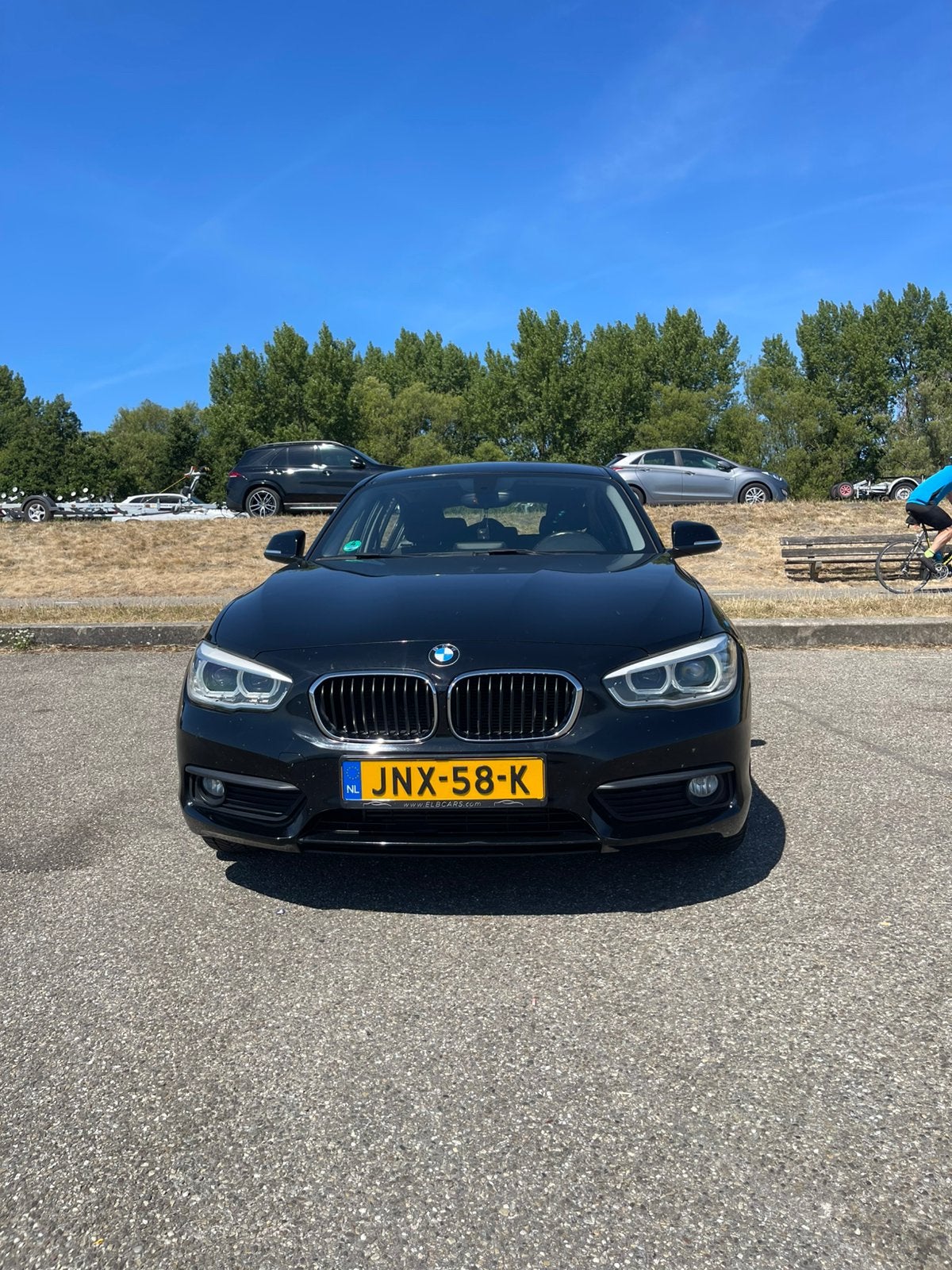 BMW 1-Serie 116i 109pk 2016 Zwart, Euro 5, Stof, 1280 kg, Zwart