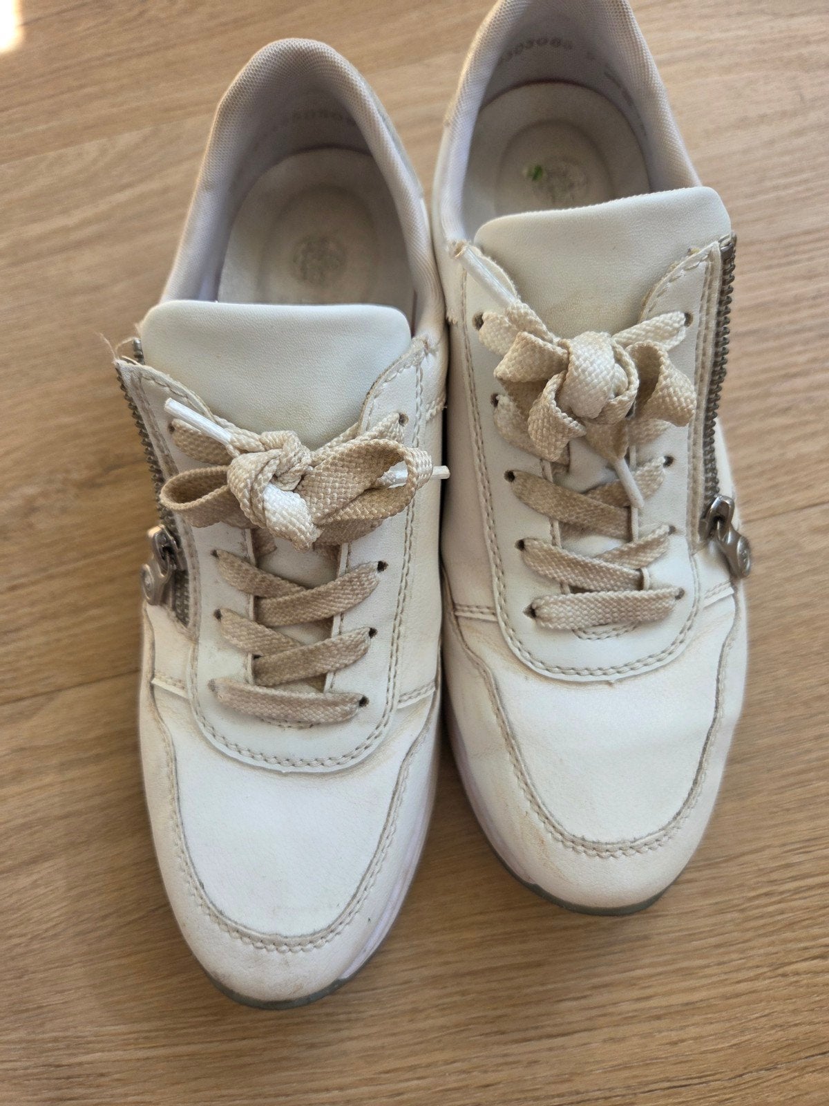 witte leren rieker schoenen krappe maat 40, Ophalen, Zo goed als nieuw, Wit, Sneakers of Gympen