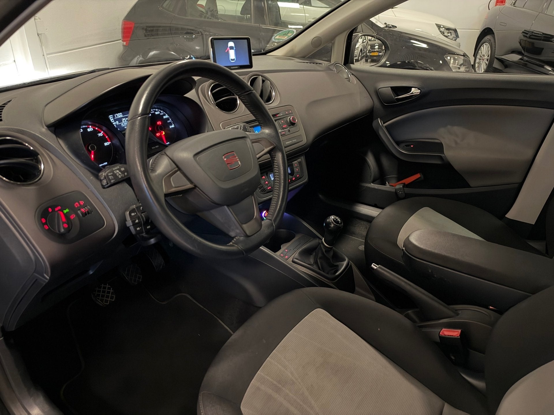 Seat Ibiza 1.2 TSI Chill Out plus Nap Airco Climate Cruise 5, Auto's, Voorwielaandrijving, Euro 5, Zwart, 990 kg