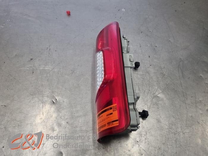 Achterlicht rechts van een Ford Transit Connect, Gebruikt, -, -, Ophalen of Verzenden