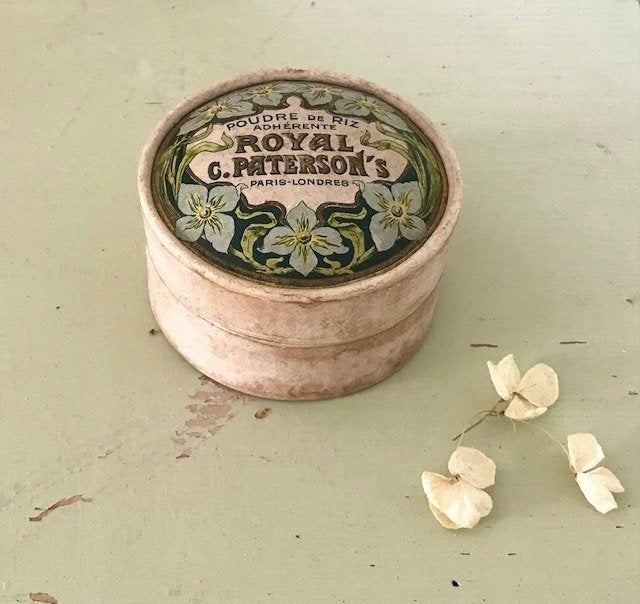 Antiek Frans doosje van Poudre de Riz adhérente, Antiek en Kunst, Ophalen of Verzenden