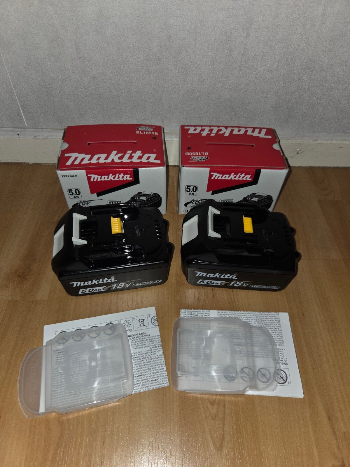 2x Makita accu 18v 5ah. Nieuw!, Doe-het-zelf en Verbouw, Gereedschap | Machine-onderdelen en Toebehoren, Ophalen of Verzenden
