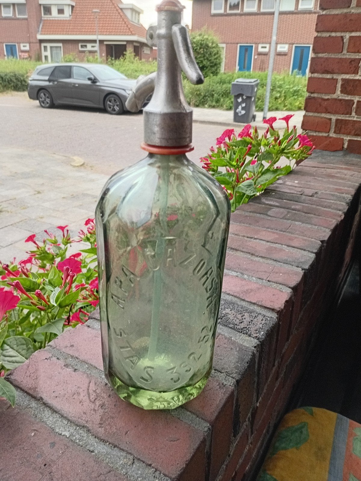 Dike Glas soda fles, Ophalen
