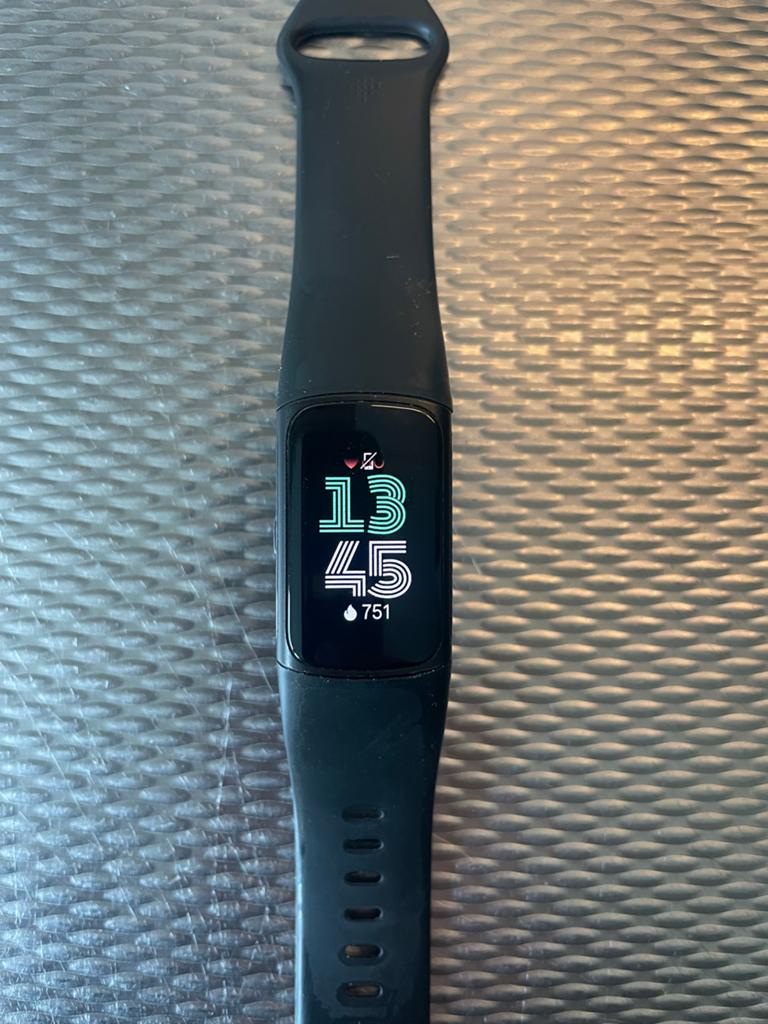 Fitbit Charge 6, Sieraden, Tassen en Uiterlijk, Activity trackers, Gebruikt, Android, Zwart, Ophalen