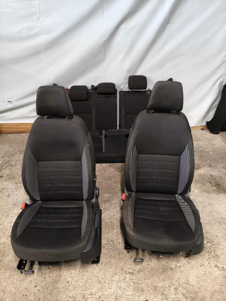 skoda octavia 2019 combi interieur stoelen  achterbank, Auto-onderdelen, Interieur en Bekleding, Ophalen, Gebruikt, Skoda
