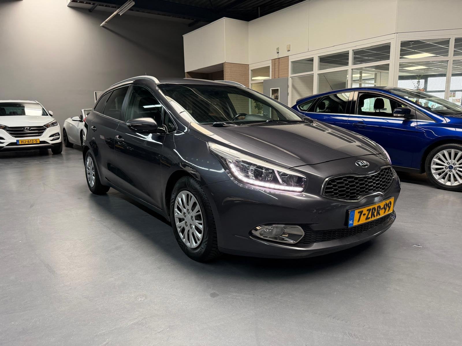 Kia Cee'd Sportswagon 1.6 GDI BusinessLine CAMERA DEALER OND, Auto's, Voorwielaandrijving, 135 pk, Gebruikt, 1591 cc