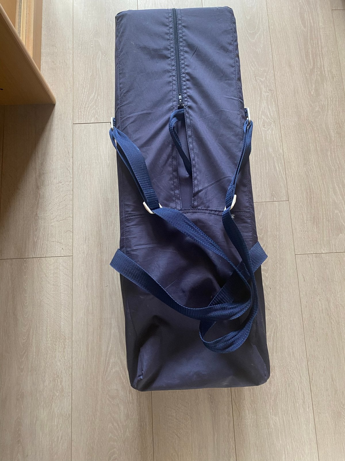 Handig Campingbedje met Matras en Draagtas, Ophalen, Gebruikt, 70 tot 85 cm, 140 tot 160 cm