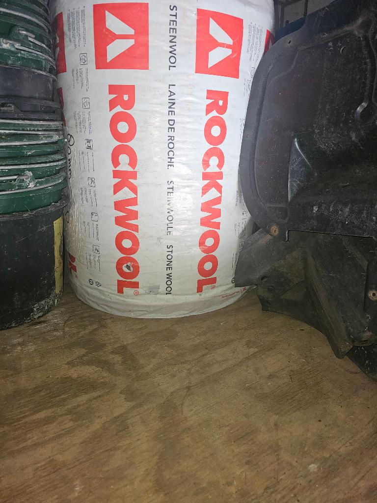 Rockwool, nieuwe rol, Doe-het-zelf en Verbouw, Ophalen, 4 tot 8 cm, Nieuw, Steenwol
