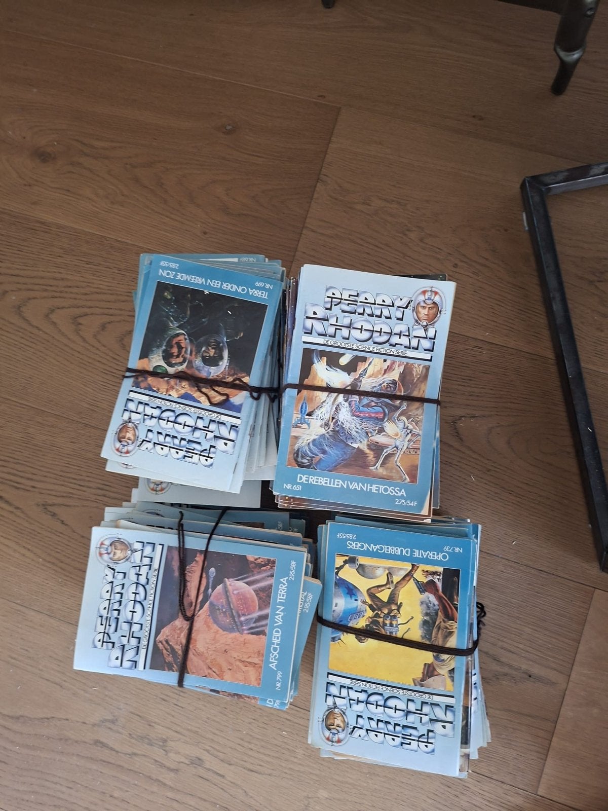 Perry Rhodan 600 en 700 serie - Sciencefiction Boeken, Ophalen of Verzenden, Gelezen