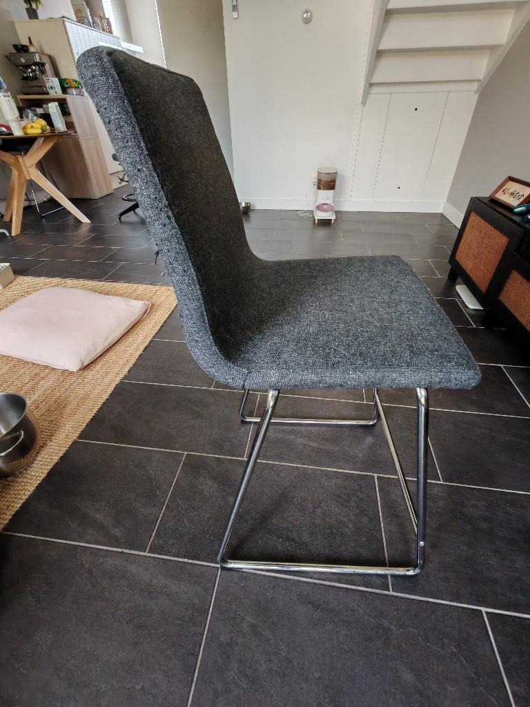 3 IKEA barkrukken (2x 94 cm €35 p.s., 1x 107 cm €45), Ophalen, Drie, Zo goed als nieuw, Metaal