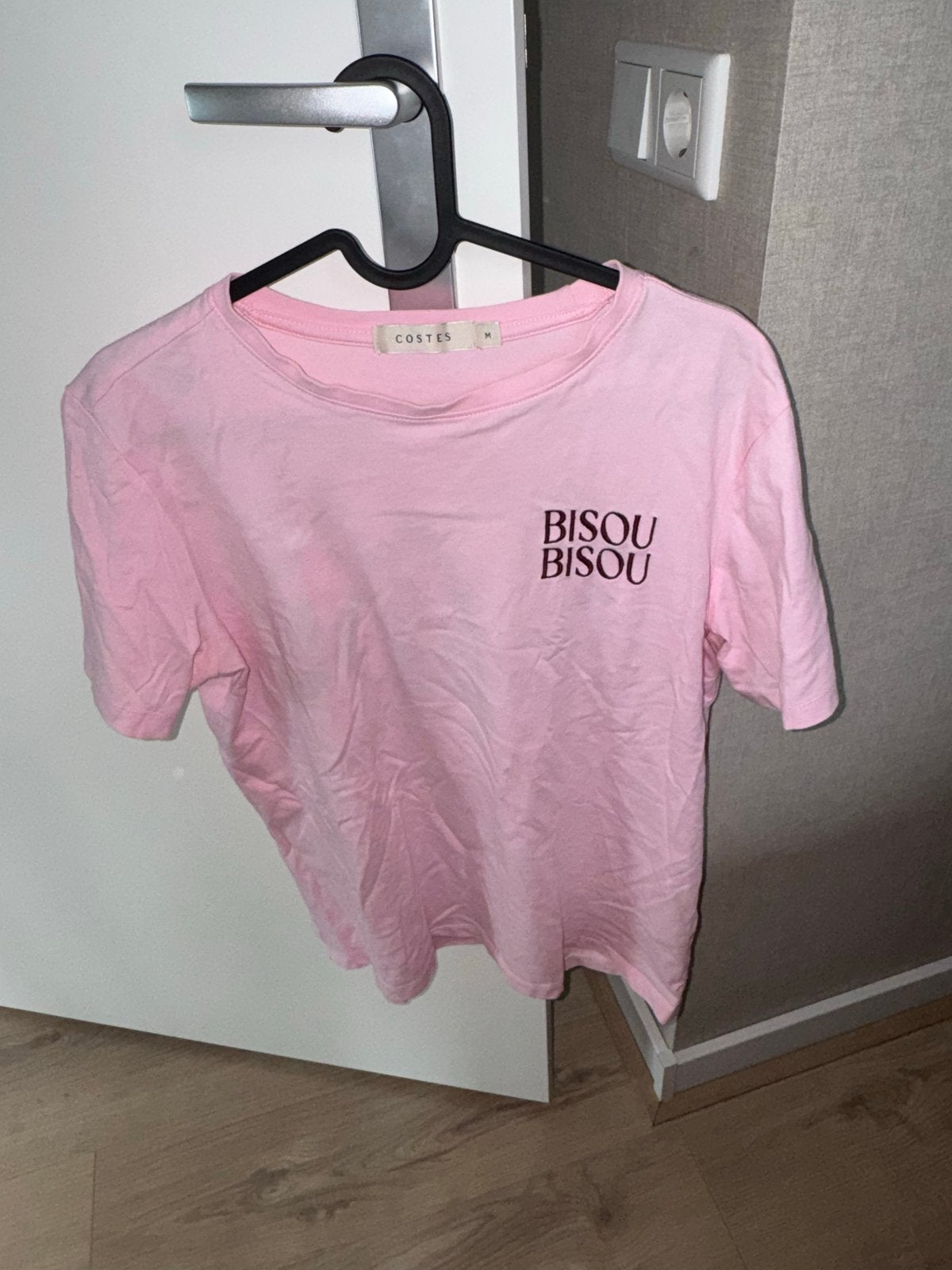 Roze Costes T-shirt met 'Bisou Bisou' opdruk, Maat 38/40 (M), Ophalen of Verzenden, Korte mouw, Roze