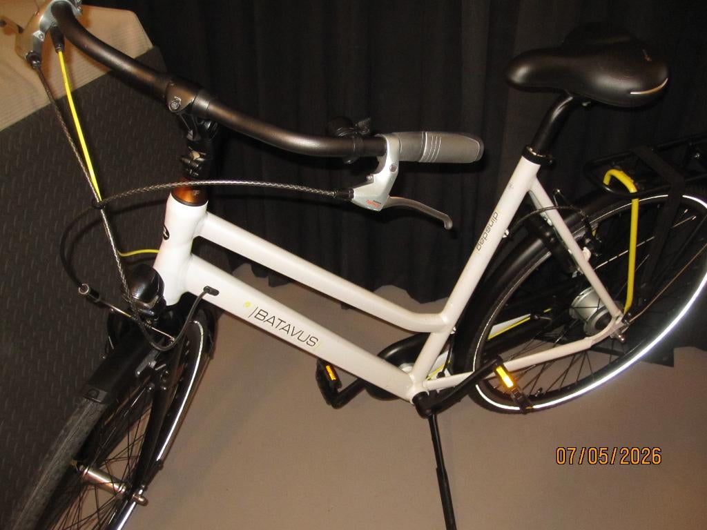 Batavus Dinsdag x-Lite Damesfiets framemaat 57 cm, Fietsen en Brommers, Fietsen | Dames | Damesfietsen, Gebruikt, Batavus, Versnellingen