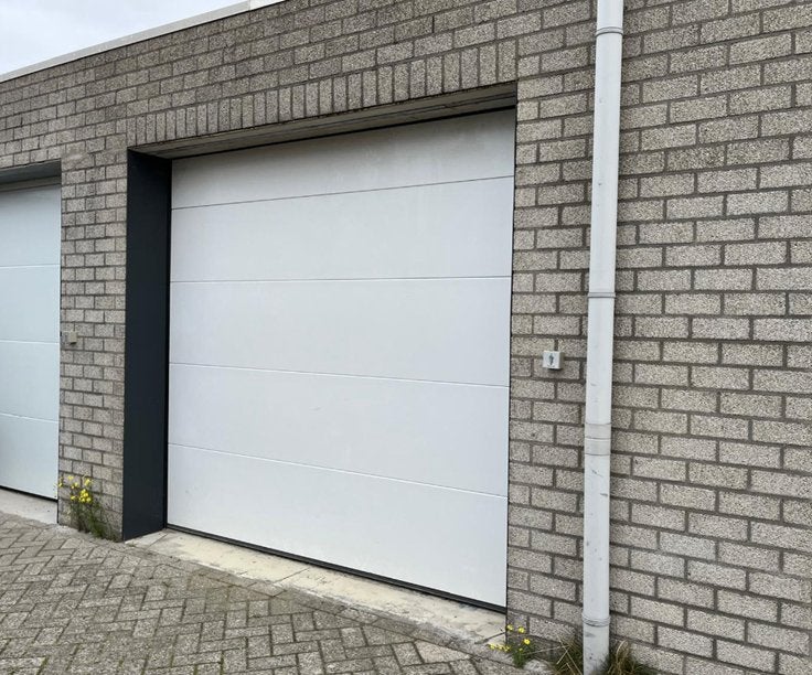 Ruime garagebox met elektrische deur, Auto diversen