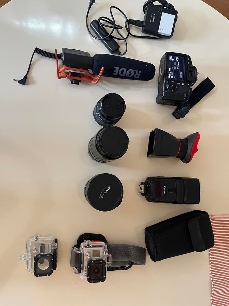 Canon EOS 550D kit met lenzen, accessoires en GoPro, Ophalen, Spiegelreflex, Canon, Zo goed als nieuw