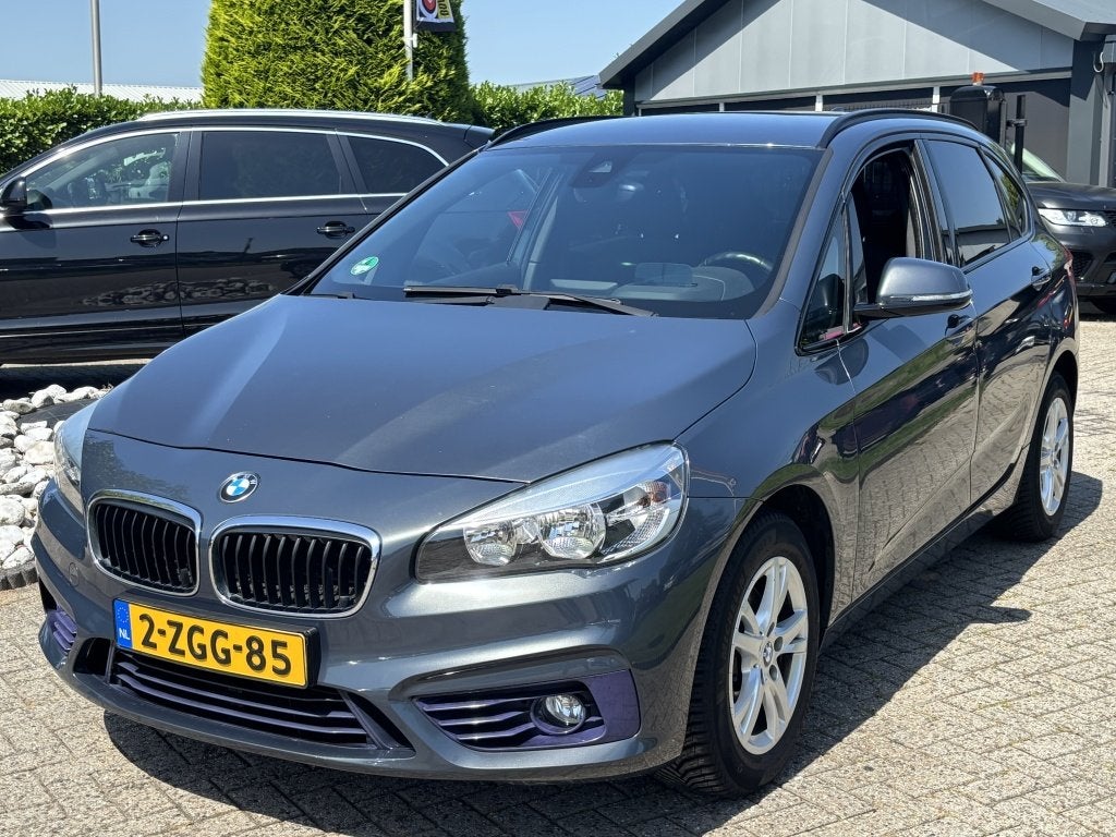 BMW 2 Serie Active Tourer 218D Executive Sportline 2015 Deal, Auto's, Dealer onderhouden, Euro 6, 150 pk, Origineel Nederlands