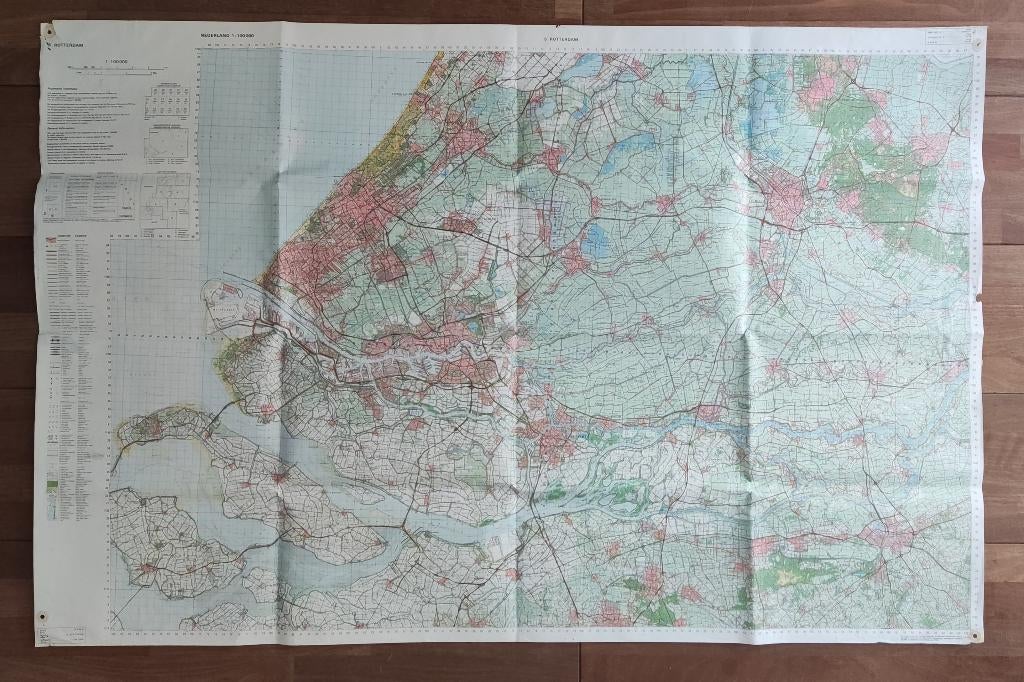 Landkaart Rotterdam 1984, Boeken, Atlassen en Landkaarten, Gelezen, Ophalen of Verzenden, Landkaart, 1800 tot 2000