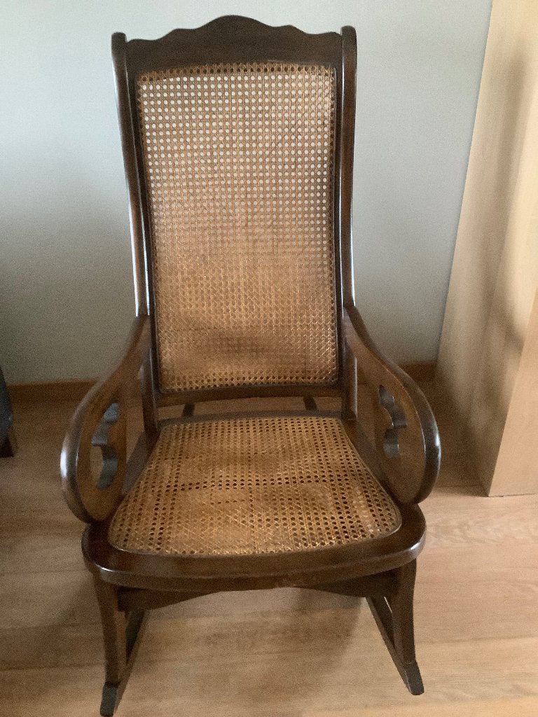 Prachtige antieke houten schommelstoel., Antiek en Kunst, Antiek | Meubels | Stoelen en Banken, Ophalen