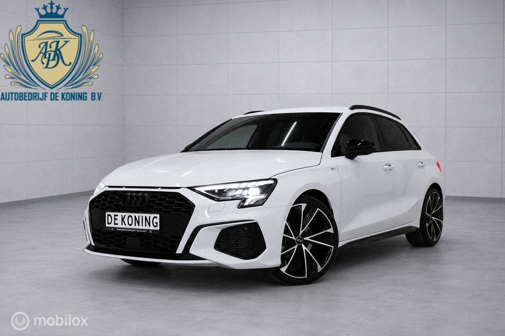 Audi A3 Sportback 35 TFSI 3x S Line Virtual Matrix Camera, Auto's, Audi, 4 cilinders, 150 pk, Automatische klimaatregeling, Alcantara