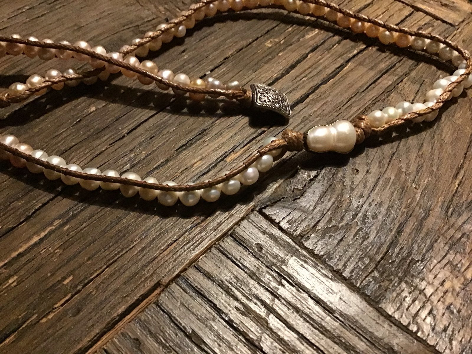 Twee nieuwe wikkelarmbanden met parels en edelstenen, Overige materialen, Overige kleuren, Nieuw, Ophalen of Verzenden