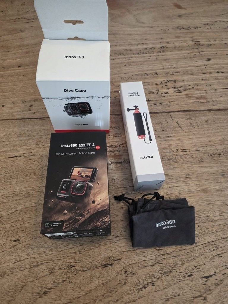 Insta360 Ace Pro 2 + Micro SD en Dive bundle, Audio, Tv en Foto, Actiecamera's, Ophalen of Verzenden, Zo goed als nieuw, Overige merken
