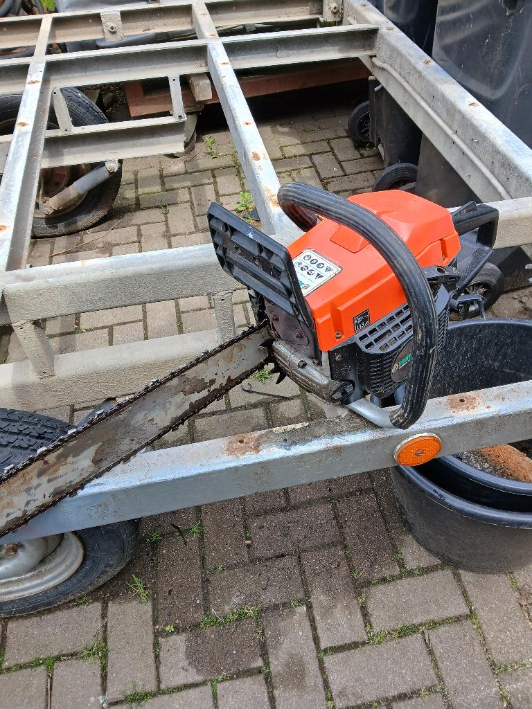 kettingzaag, Ophalen, Zo goed als nieuw