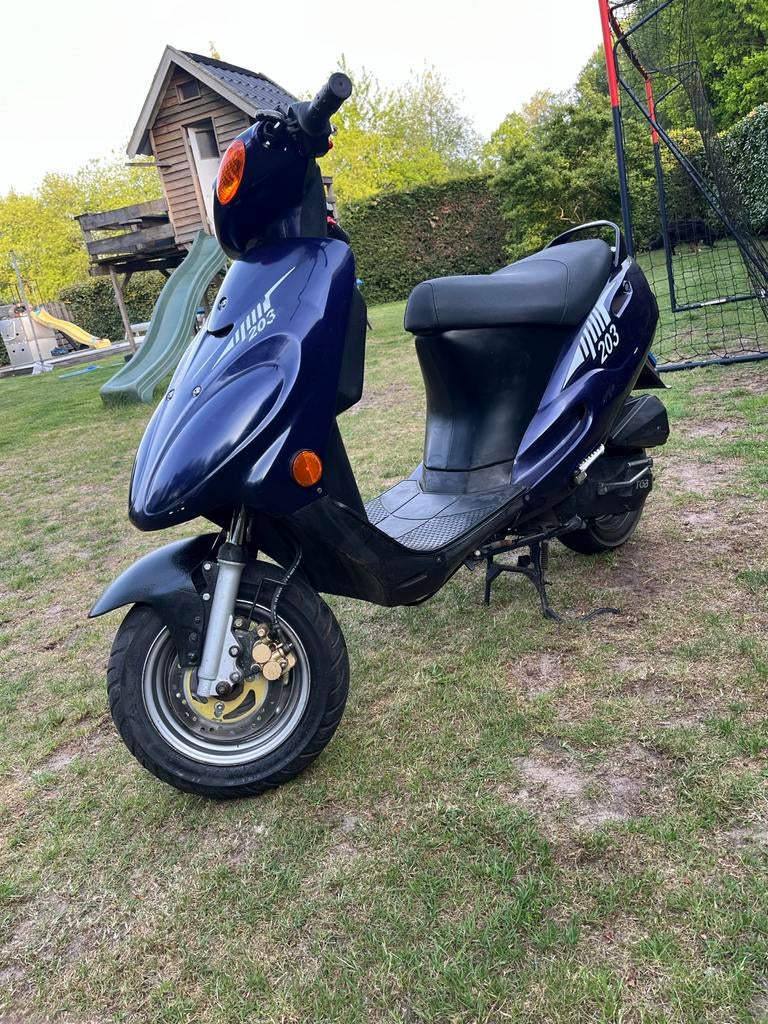 Tgb scooter 2t - Goed onderhouden ruilen is ook mogelijk, Ophalen, Overige modellen, Maximaal 45 km/u, Zo goed als nieuw